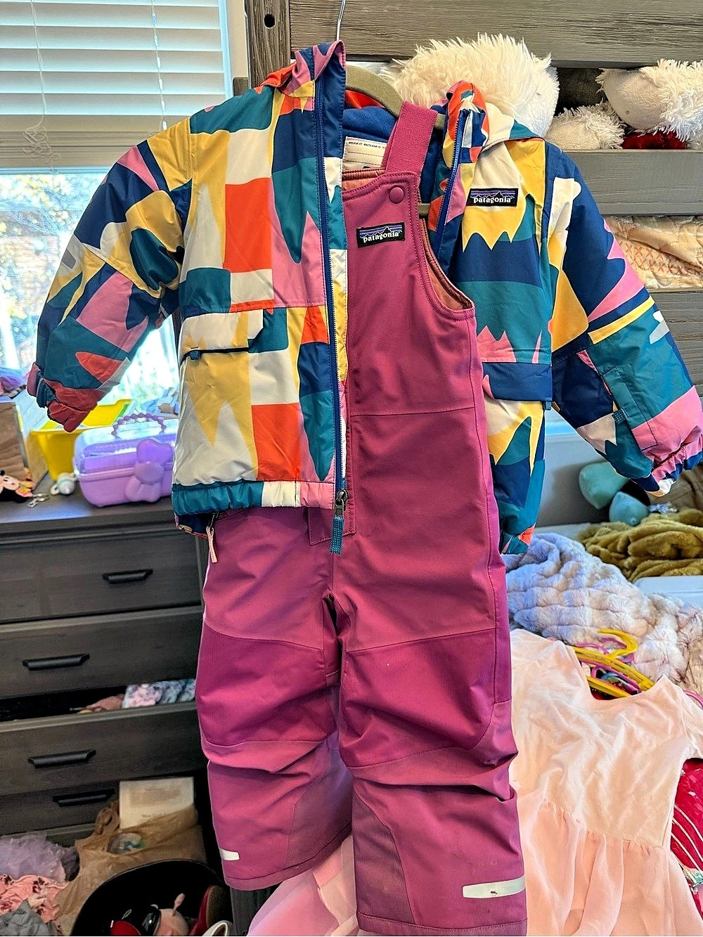 Patagonia Baby Snow Pile Bibs Kids Geometric Snow Jacket & Bib Pants